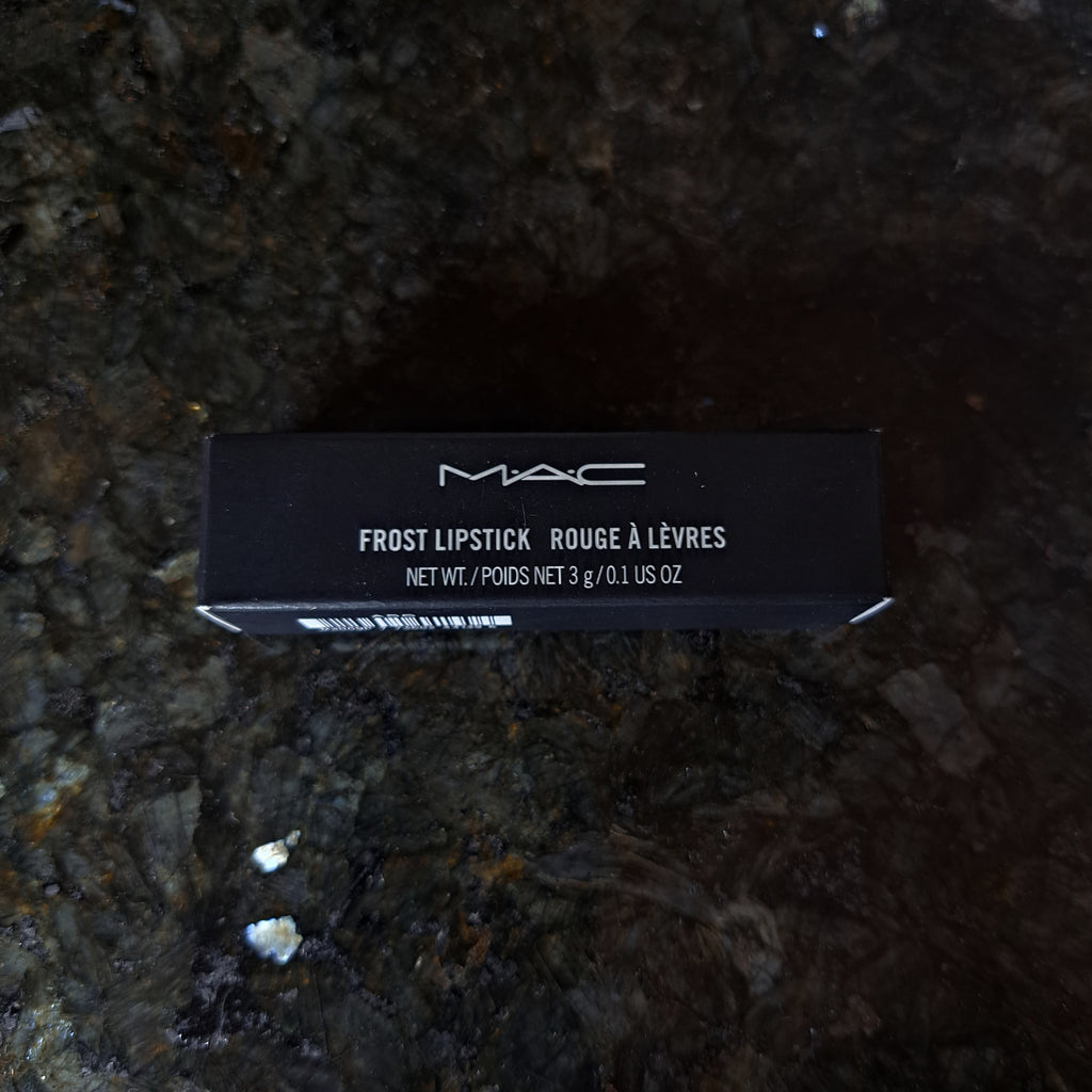 NO INTERRUPTIONS MAC lipstick New Discontinued
