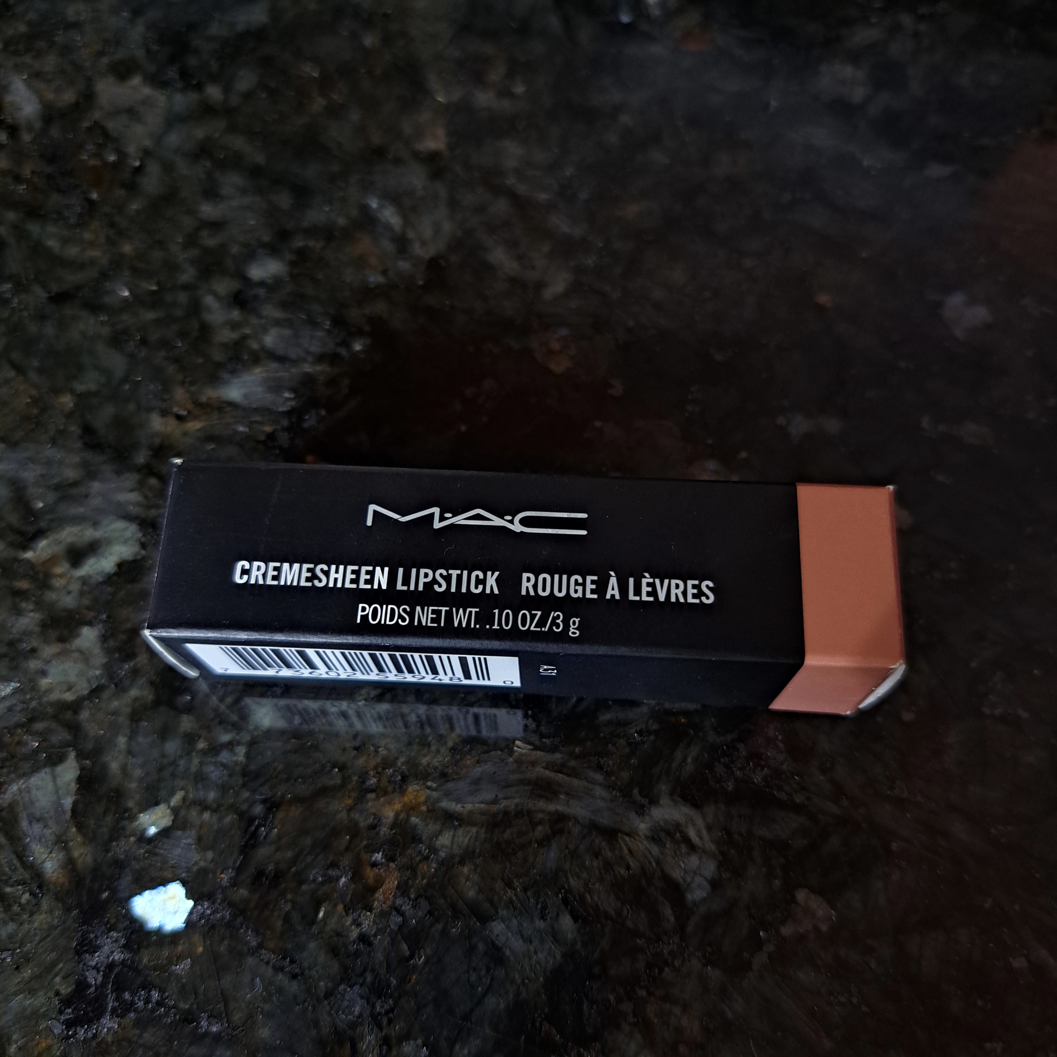 235 BOSOM FRIEND super rare MAC lipstick New Discontinued