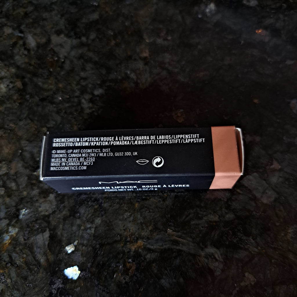 235 BOSOM FRIEND super rare MAC lipstick New Discontinued