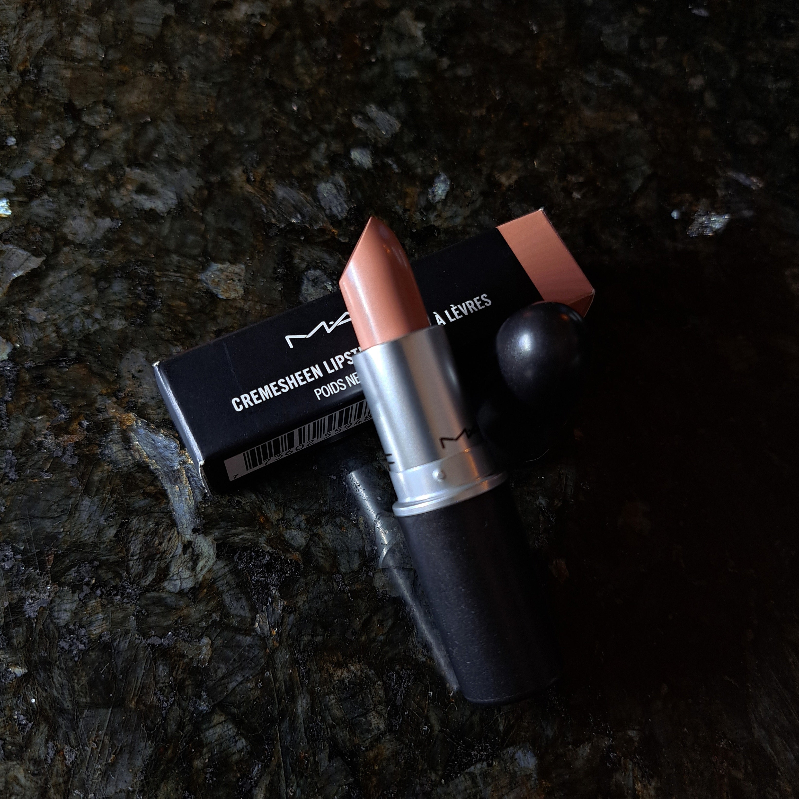 235 BOSOM FRIEND super rare MAC lipstick New Discontinued