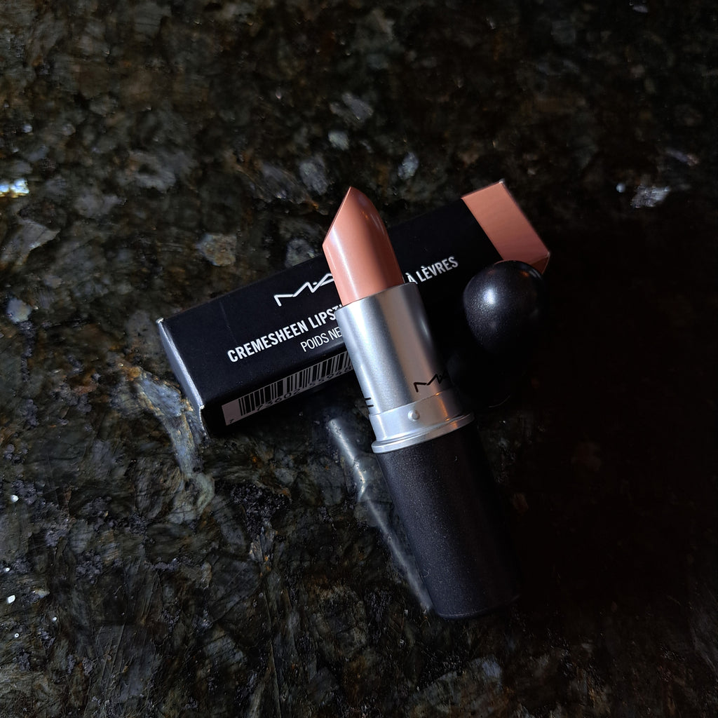 235 BOSOM FRIEND super rare MAC lipstick New Discontinued