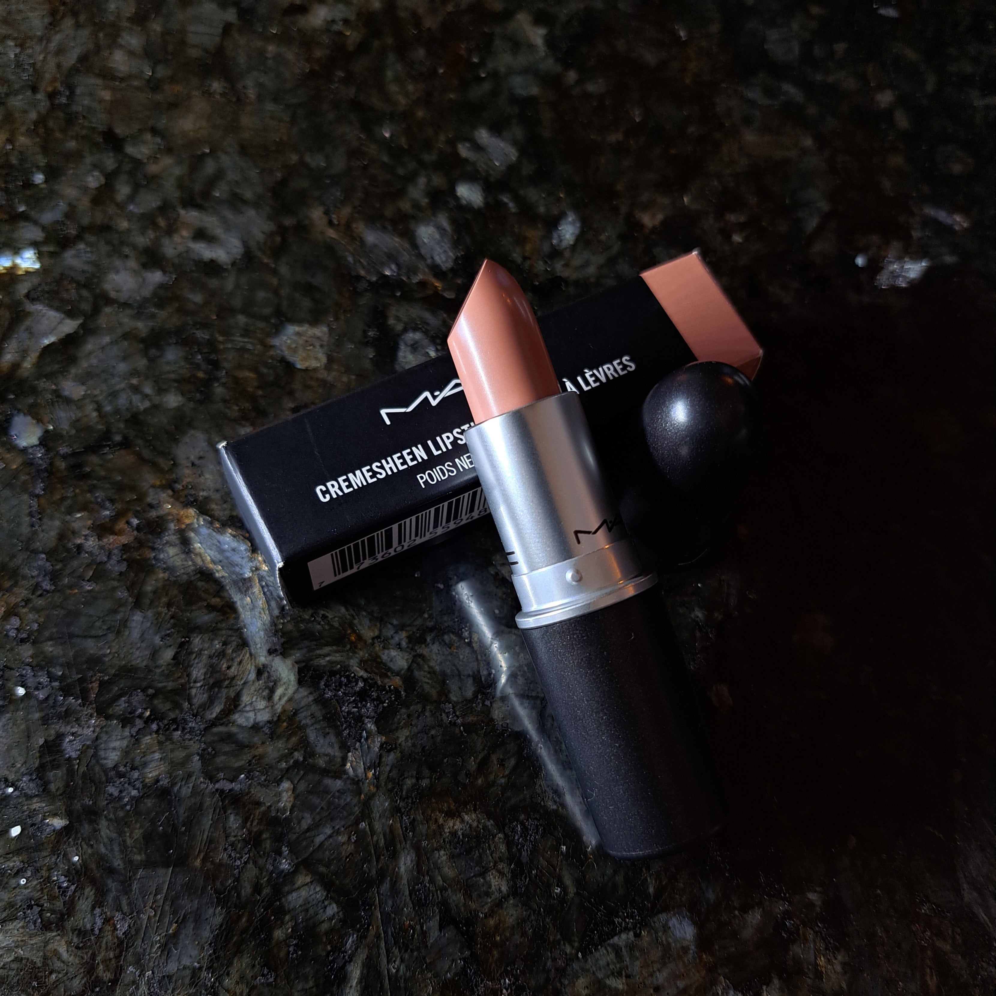 235 BOSOM FRIEND super rare MAC lipstick New Discontinued